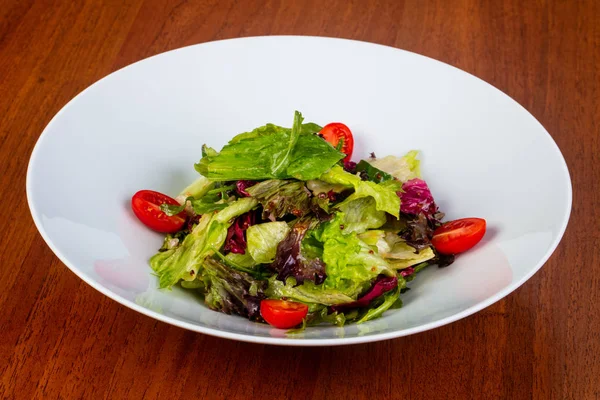 Salada Leve Saborosa Com Tomate Alface — Fotografia de Stock