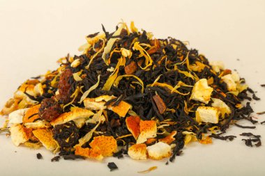 Aroma çay yığın meyve, meyveler ve otlar ile