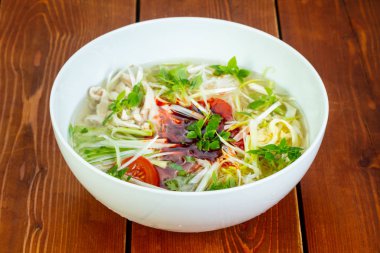 Vietnam geleneksel sığır Pho çorbası