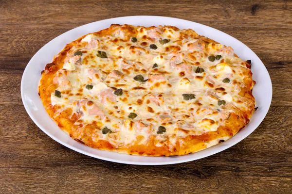 Pizza Saumon Câpres Fromage Pâte Molle — Photo