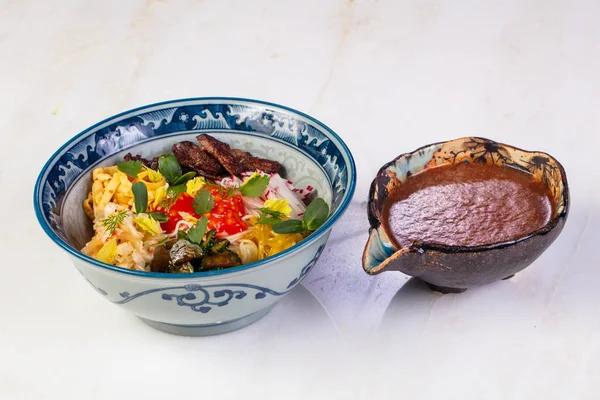 Sos ve otlar ile Yengeç poke