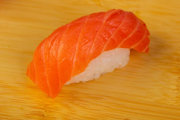 Heerlijk Gerookte Zalm Sushi Met Gember — Stockfoto