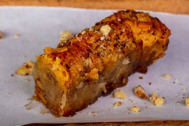 Bal ve fındık ile baklava pasta