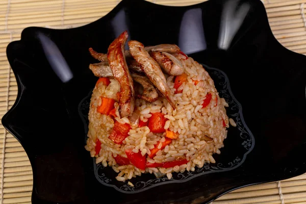 Tyahan ile sığır eti lezzetli tabak