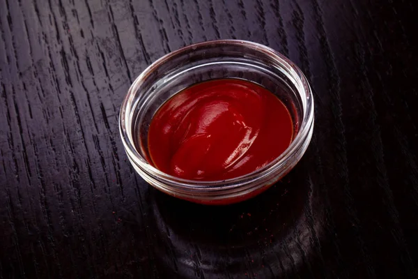 Cuenco Ketchup Rojo Salado —  Fotos de Stock