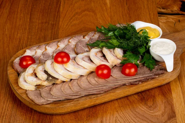 Toungue etli salamura ürün çeşitliliği