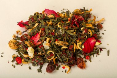 Aroma çay yığın meyve, meyveler ve otlar ile