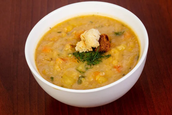 Vegetarian Peas soup with bread — Stock Image Vegetarian Peas Soup Bread Stock Picture