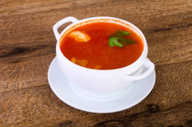 Rus Solyanka maydanoz çorbası