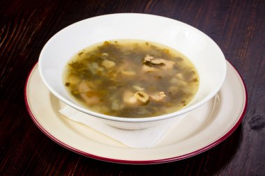 Et ile kuzukulağı yaz çorbası