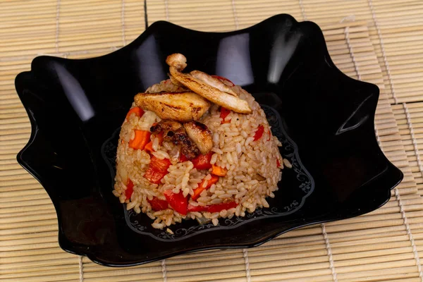 Tyahan Tavuk lezzetli tabak