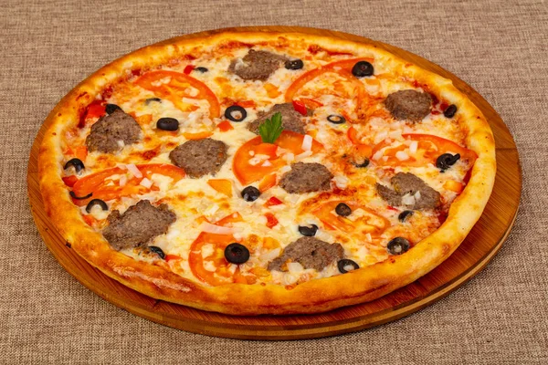 Pizza Com Carne Picada Queijo — Fotografia de Stock