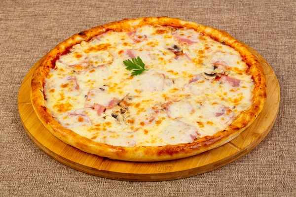 Pizza Com Presunto Cogumelos — Fotografia de Stock