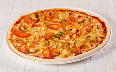 Jambon ve peynirli pizza