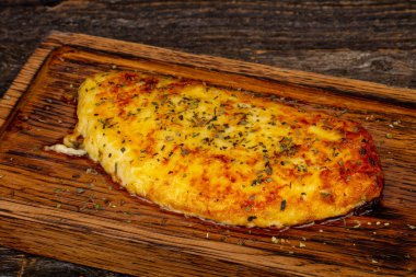 Kavrulmuş Yunan geleneksel Hellim peyniri