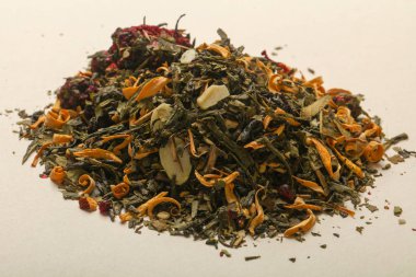 Aroma çay yığın meyve, meyveler ve otlar ile