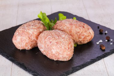 Çiğ Domuz pirzola - kıyılmış et