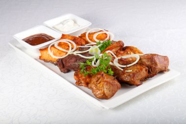 Barbekü mix - tavuk, domuz, sığır eti ve somon