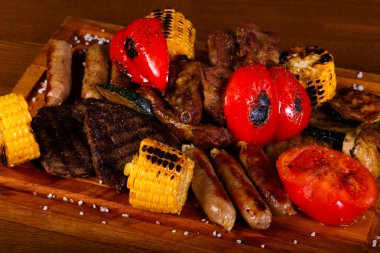 Izgara et karışımı plaka