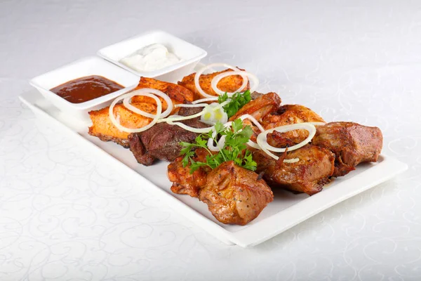 Barbekü mix - tavuk, domuz, sığır eti ve somon