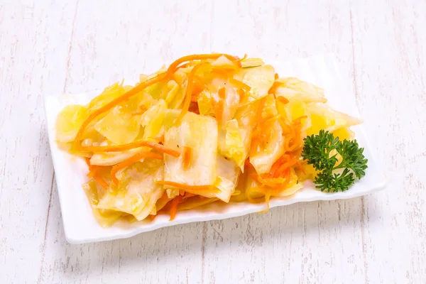 传统发酵白菜酸菜碗 — 图库照片