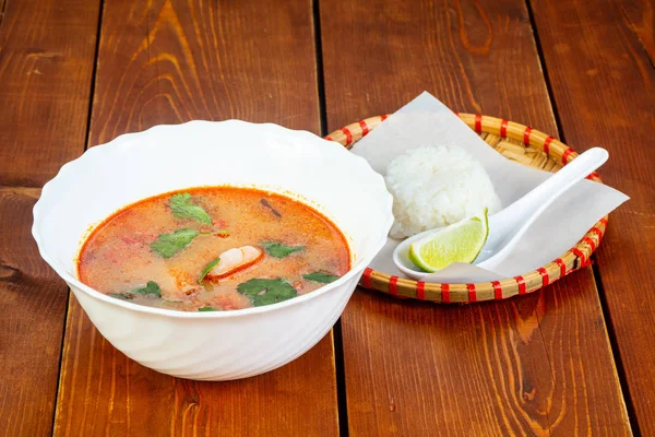 Tay Tom Yam karides çorbası