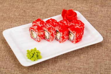 Karides ile Japon geleneksel rulo