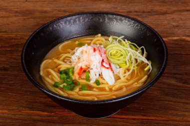 Japon miso çorbası doğal yengeç