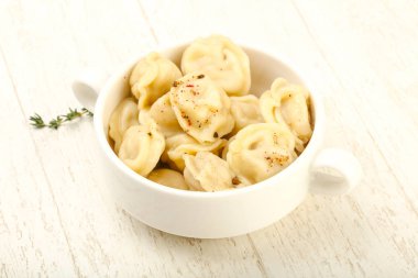 Rus köfte kase biber ve tereyağı ile