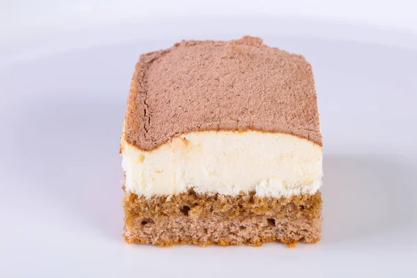 甘いとクリームと新鮮なケーキ — ストック写真