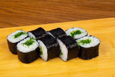 Lezzetli chuka sushi roll seti
