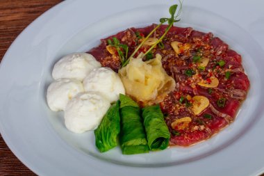 Ham Japon Genç Dana carpaccio