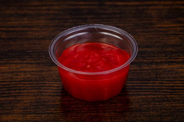 Ketchup Sauce Portion Über Holz — Stockfoto