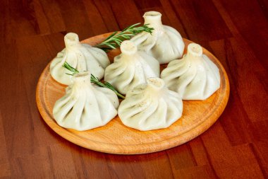 Etli Gürcü geleneksel Hıngel