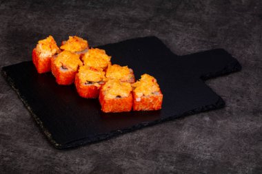 Japonca rulo ile pirinç pişmiş