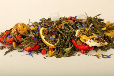 Aroma çay yığın meyve, meyveler ve otlar ile