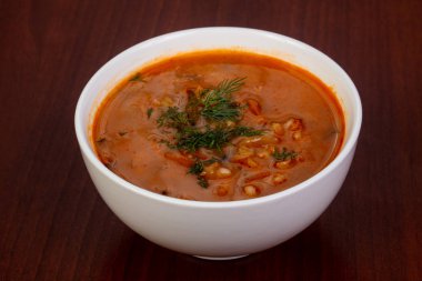 Turşu sebze ile Rus geleneksel çorba Rassolnik