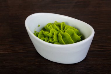 Wasabi makarna baharatlı kase