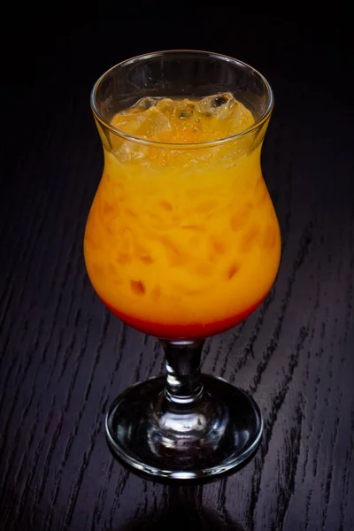 Édes Tequila Sunrise Koktél Pohár — Stock Fotó