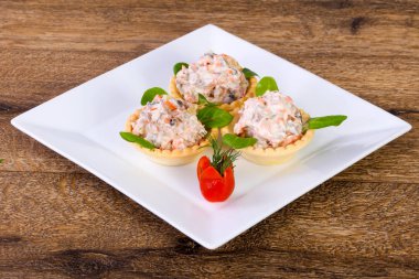 Rus salatası kanepe Ruccola hizmet