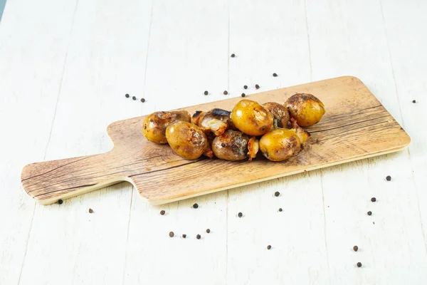 Gegrilde Aardappel Met Vet Houten Achtergrond — Stockfoto