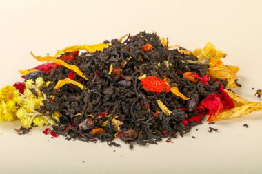 Aroma çay yığın meyve, meyveler ve otlar ile