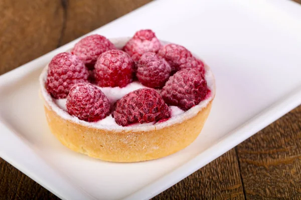 Tarta Frambuesa Sabrosa Plato Blanco — Foto de Stock