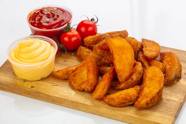 Batata Frita Com Molho Tomate Servido — Fotografia de Stock