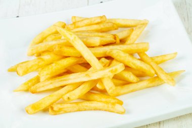 Sıcak lezzetli Fransız kızartması patates