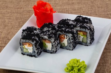 Somon ve salatalık ile