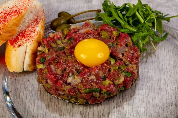 Tatarský Biftek Chlebem Vejce — Stock fotografie