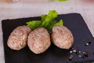 Çiğ Domuz pirzola - kıyılmış et