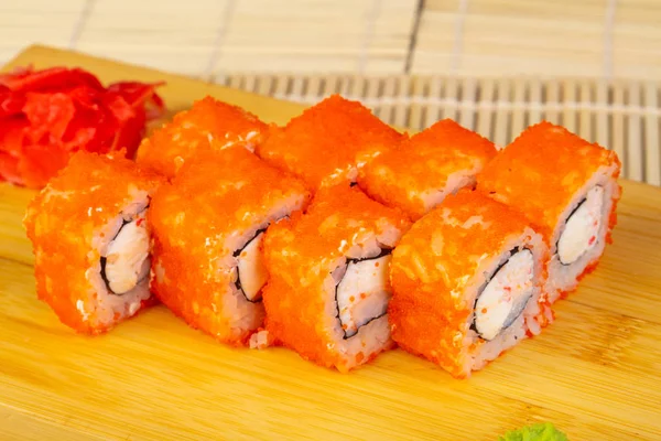 Delicious Tokyo Roll Dengan Keju Dan Kaviar — Stok Foto