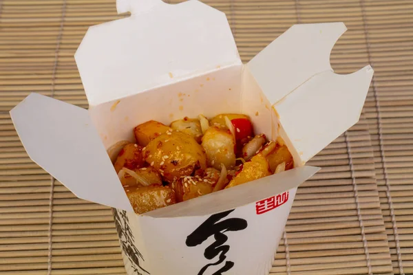 Tay sos ve sebze ile Tavuk lezzetli kutusu